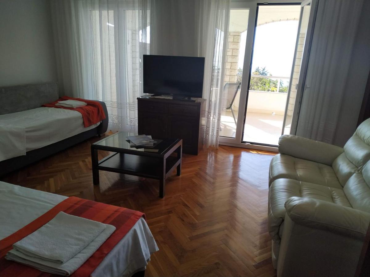 נובי ווינודולסקי Apartments Marino מראה חיצוני תמונה